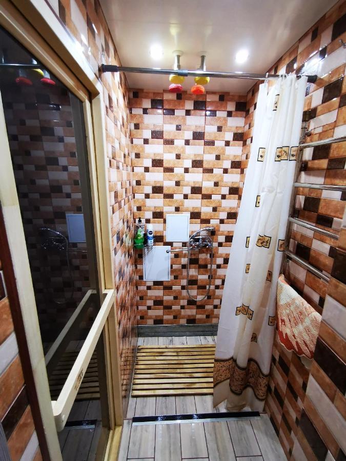Міні Квартал Hotel Yahotyn ภายนอก รูปภาพ